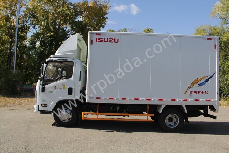 Изотермический фургон Isuzu Elf 4х2